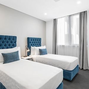 One Bedroom Luxury Twin Suite